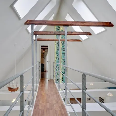 Villa Entire